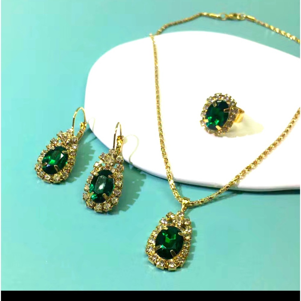 🌺🌸Woman necklace sit